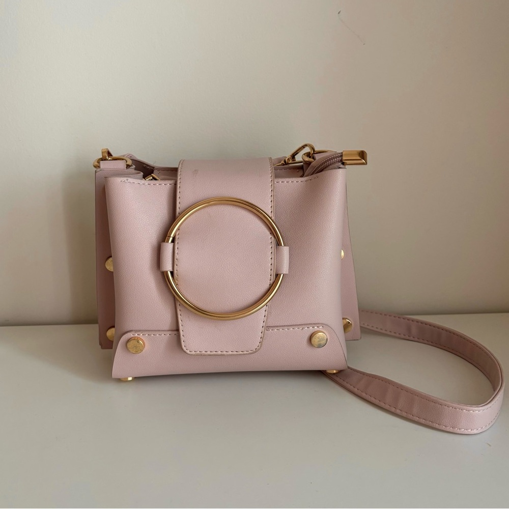Vero Moda Blush Crossbody/Shoulder Bag with Gold Accents